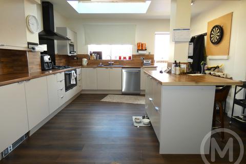 6 bedroom end of terrace house for sale, Hesketh Avenue, Bispham