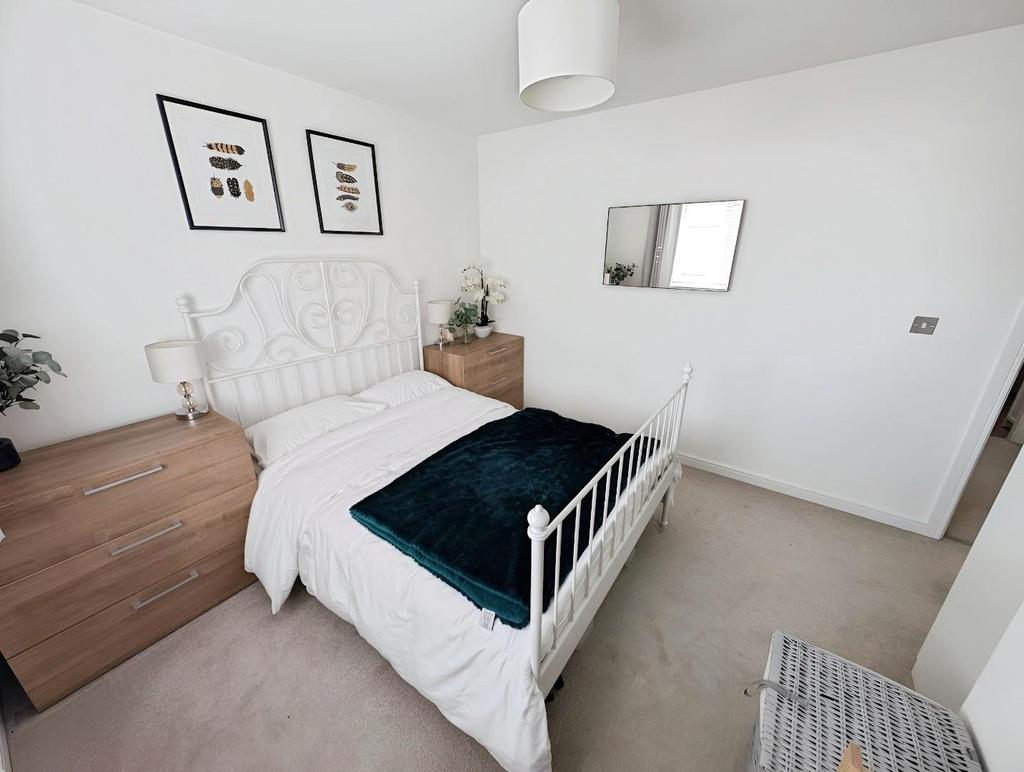 E5e617a0-bed 203a.jpg
