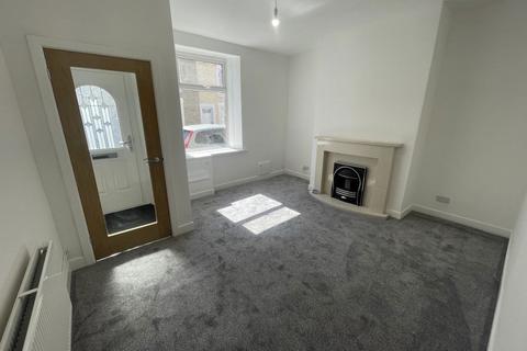 3 bedroom terraced house to rent, Sultan Street, Accrington