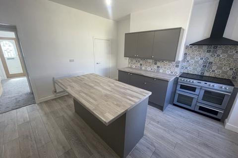3 bedroom terraced house to rent, Sultan Street, Accrington