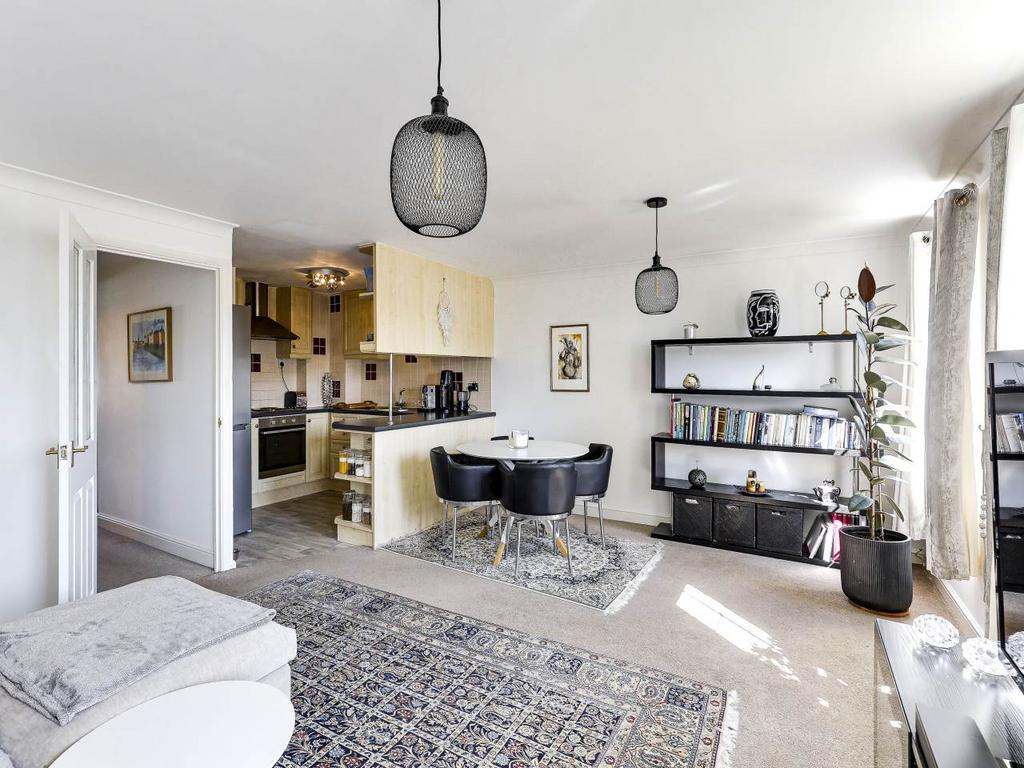 Living room (2)