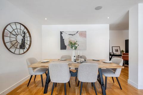 3 bedroom apartment for sale, Lymington Road, West Hampstead, NW6