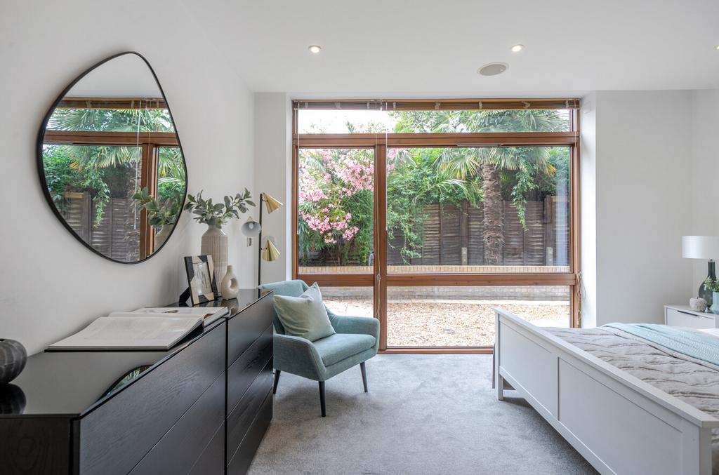 1318271-22-6863d9...