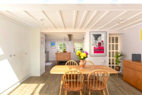 Culvert Cottage Upton, East Knoyle, Salisbury, SP3 6BW