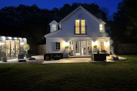 Marlborough Bicknacre Road, Danbury, Chelmsford, CM3 4ES