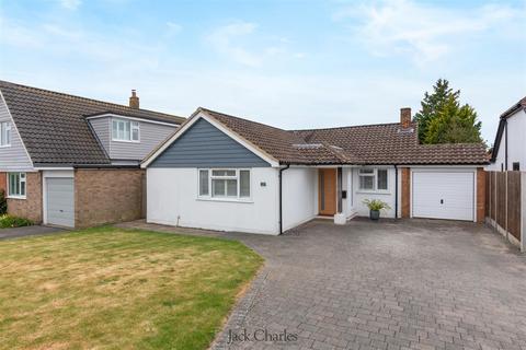 3 bedroom detached bungalow for sale, Barchester Way, Tonbridge