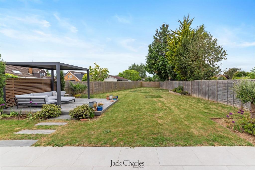 28 Barchester Way-38.jpg