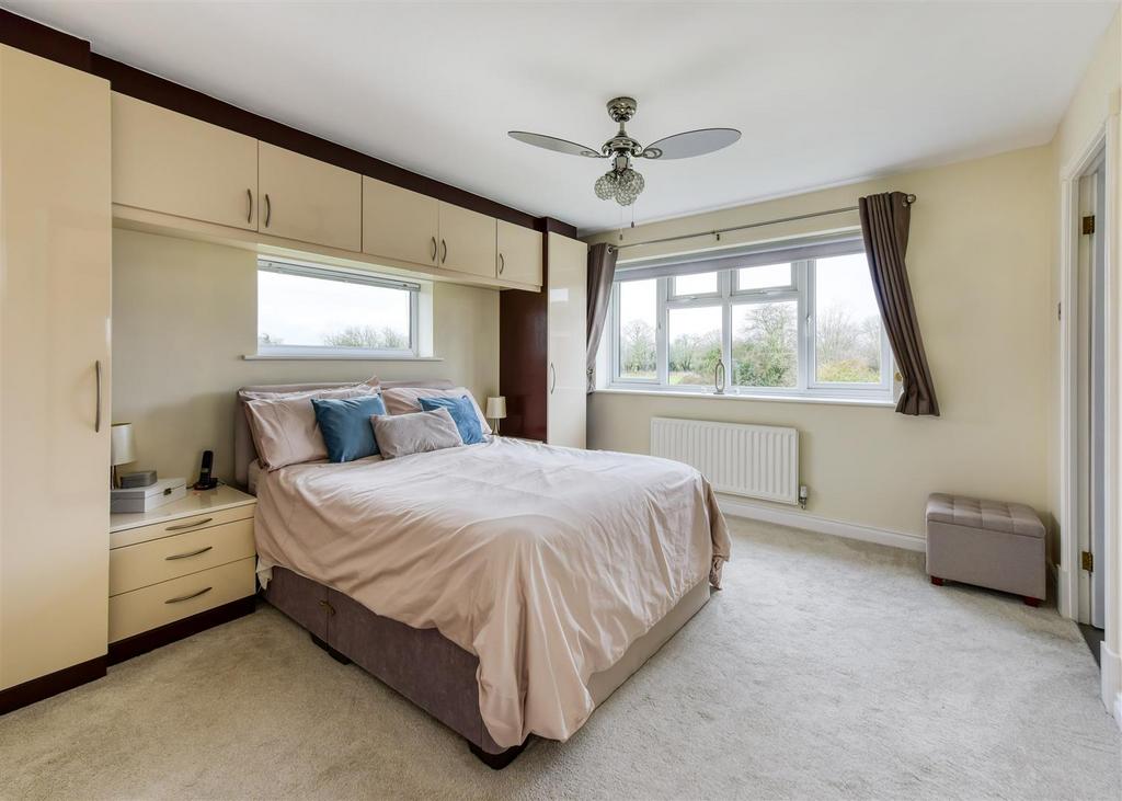 103 Six Ashes Road-bed1.jpg