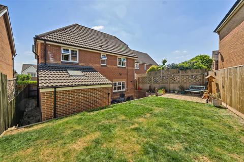 8 Corbin Road, Hilperton, Trowbridge, BA14 7EN