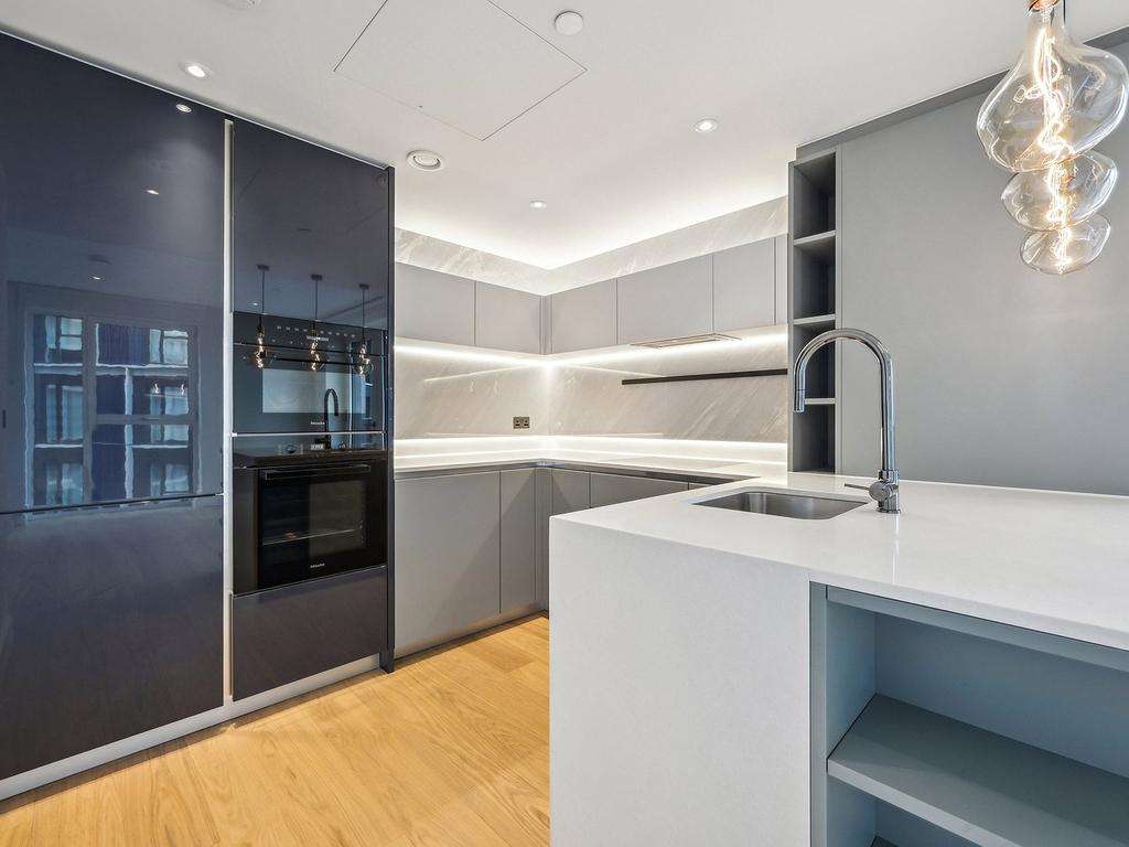 Reflection Apartment