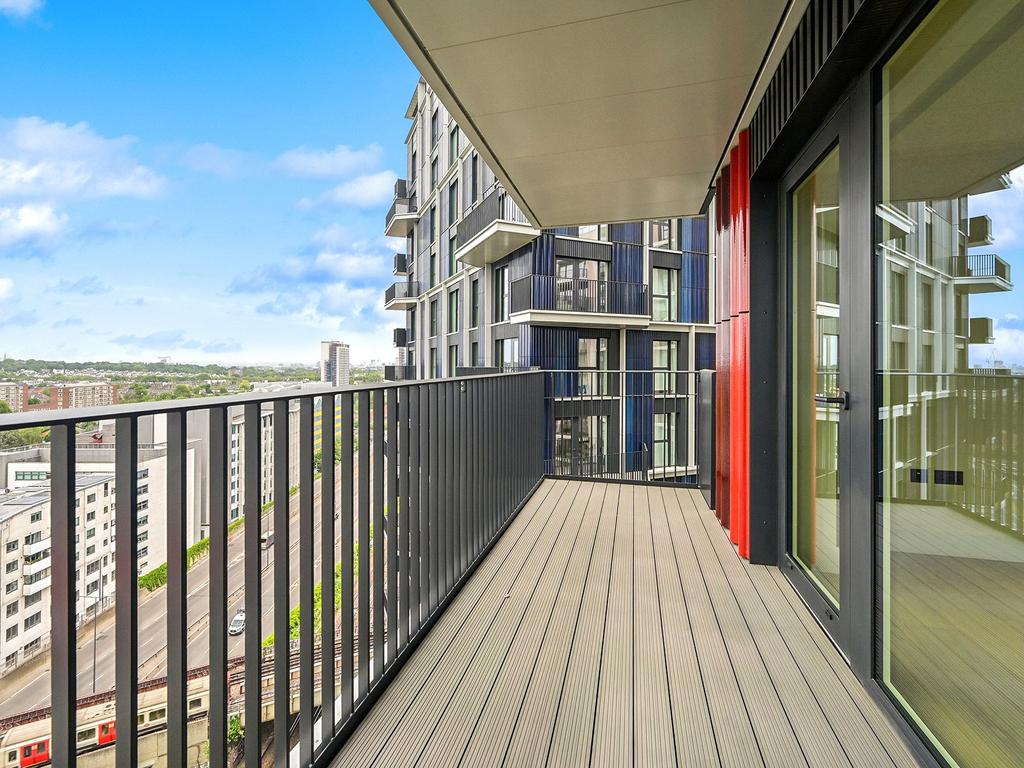 Reflection Apartment
