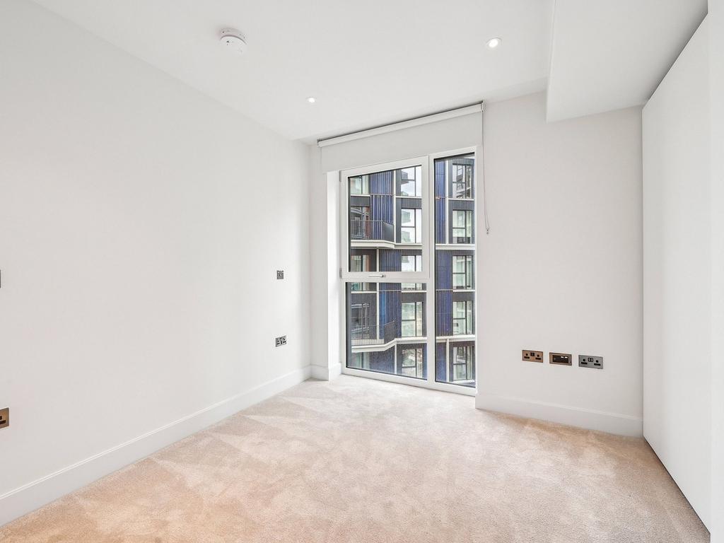 Reflection Apartment