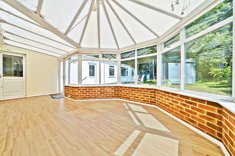 52 Woodlands Road, Orpington, BR6 6EB