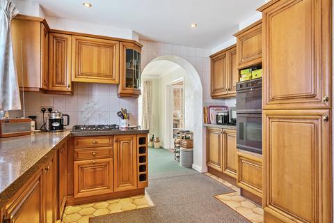 52 Woodlands Road, Orpington, BR6 6EB
