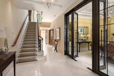 6 bedroom terraced house for sale, Wycombe Square, London, W8