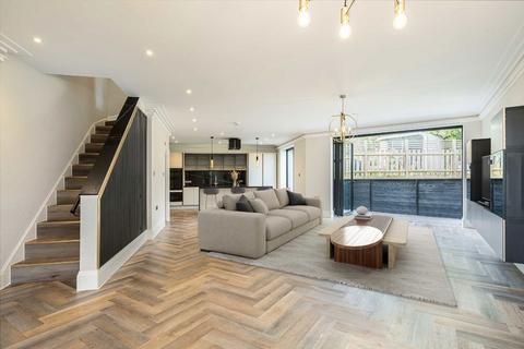 3 bedroom detached house for sale, Boveney Road, London SE23
