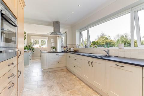 19 Westminster Crescent, Burn Bridge, Harrogate, HG3 1LX