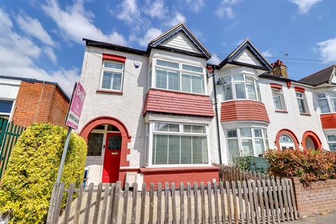 3 bedroom flat for sale, Ronald Hill Grove, Leigh-on-Sea SS9
