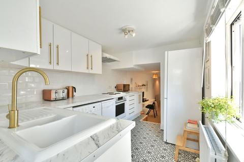 1 bedroom ground floor flat for sale, Stanstead Road, London, SE23 1BS