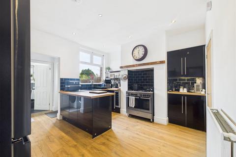 3 bedroom end of terrace house for sale, Watch Street, Sheffield S13