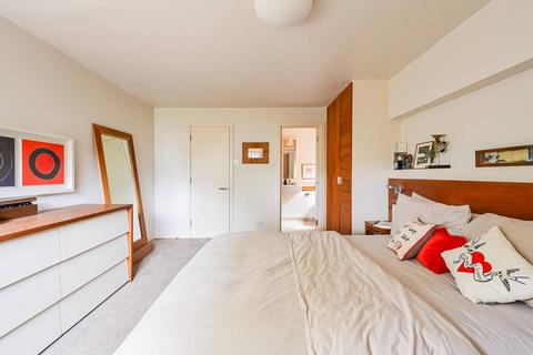 9 Harley Grove, London, E3 2AT