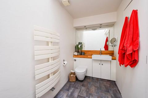 9 Harley Grove, London, E3 2AT