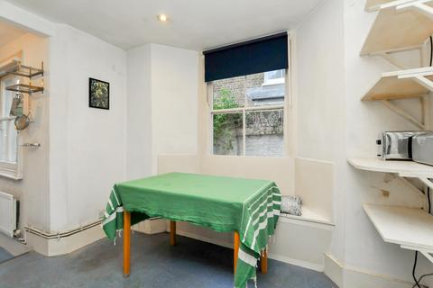 4 bedroom terraced house for sale, Dynevor Road, Stoke Newington