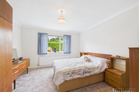 3 Dalewood, Basingstoke, RG22 5EG