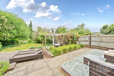 5 bedroom detached house for sale, Broomleaf Road, Farnham, Surrey, GU9