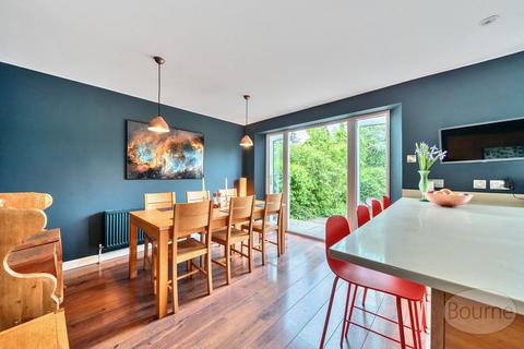 undefined, Broomleaf Road, Farnham, Surrey, GU9