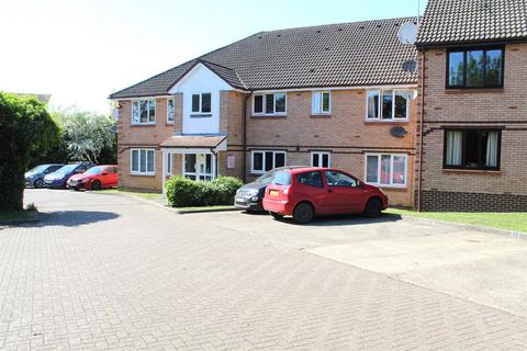 75 Bornedene, Potters Bar, EN6 3EN