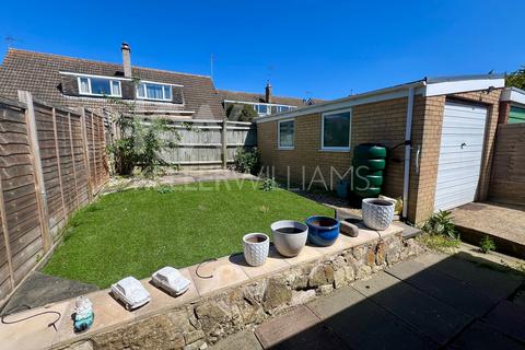 2 bedroom semi-detached house for sale, Wantage Close, Hackleton, NN7