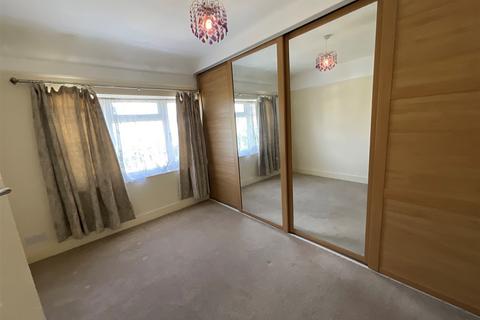 undefined, Hollywood Road, Chingford