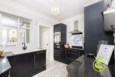 4 bedroom bungalow for sale, Constitution Hill Road, Poole BH14