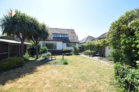 3 bedroom detached bungalow for sale, St Johns Road, Clacton-on-Sea, Essex, CO16 8DS