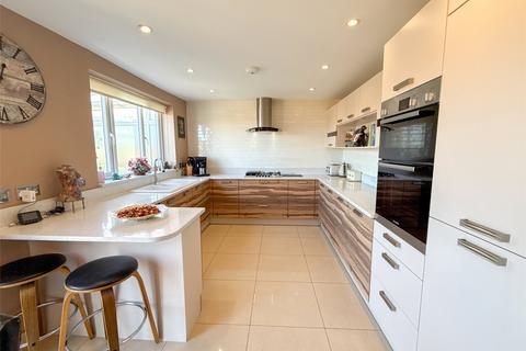4 Axwell View, Whickham, Newcastle Upon Tyne, NE16 4JS