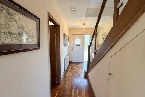 4 Axwell View, Whickham, Newcastle Upon Tyne, NE16 4JS