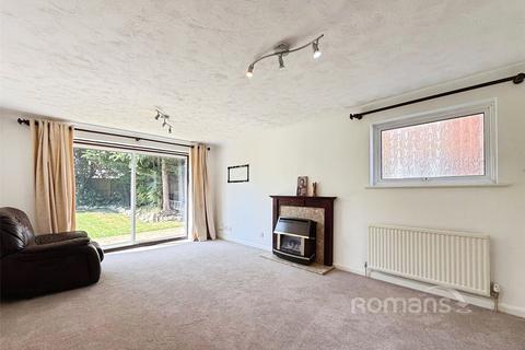 4 bedroom detached house for sale, Whitebeam Gardens, Farnborough