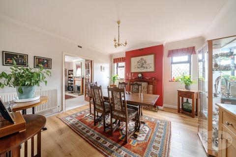3 bedroom bungalow for sale, Hazel Road, Ash Green GU12