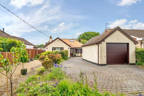 3 bedroom bungalow for sale, Hazel Road, Ash Green GU12