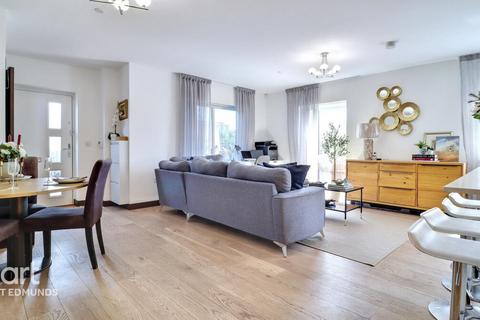 2 bedroom flat for sale, Station Hill, BURY ST EDMUNDS