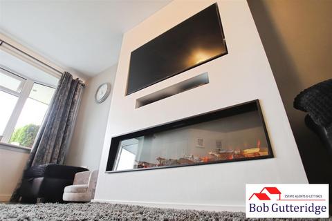 1 Aries Close, Stoke-on-trent, ST6 6NL