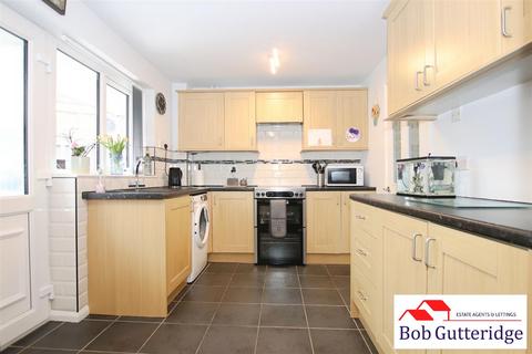 1 Aries Close, Stoke-on-trent, ST6 6NL