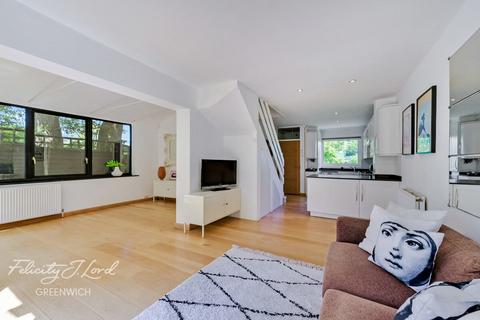 21 Rangers Square, London, SE10 8HR