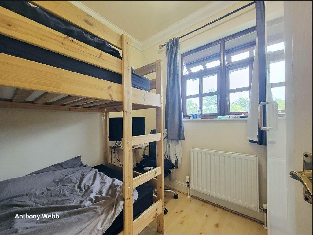 Bed 3