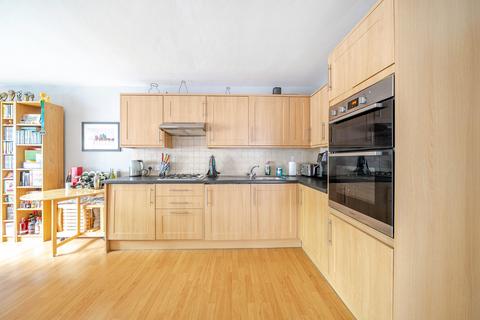 2 bedroom apartment for sale, Victoria Road, Ruislip
