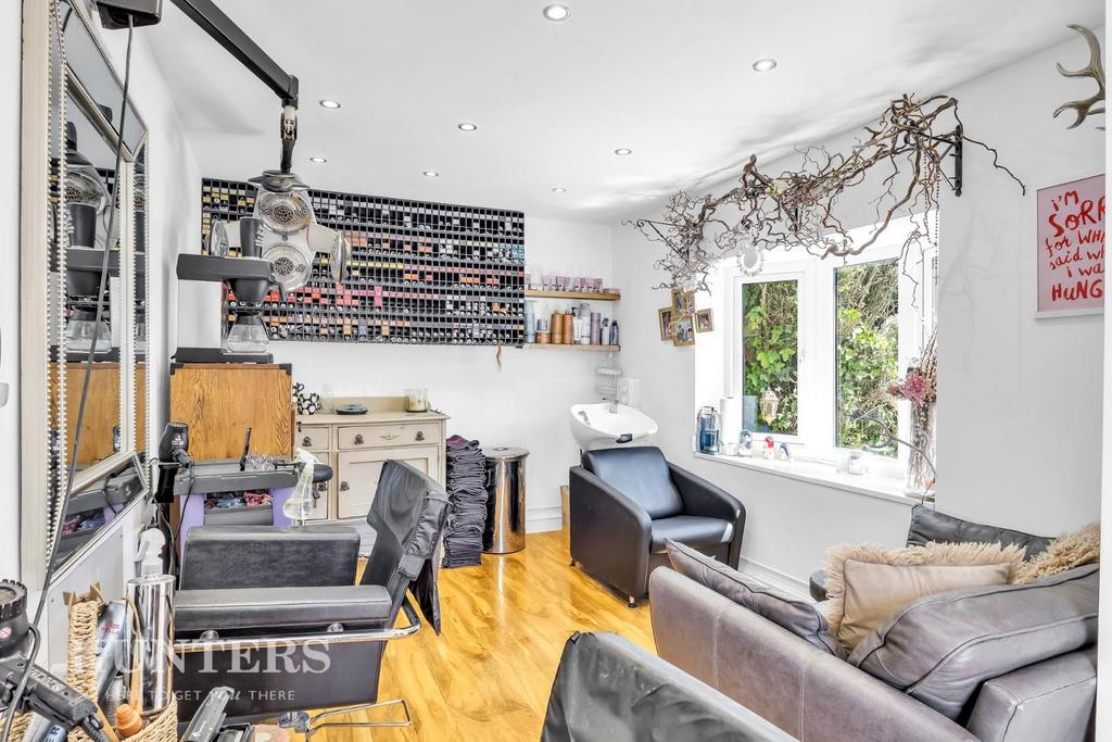 Salon / Office Space
