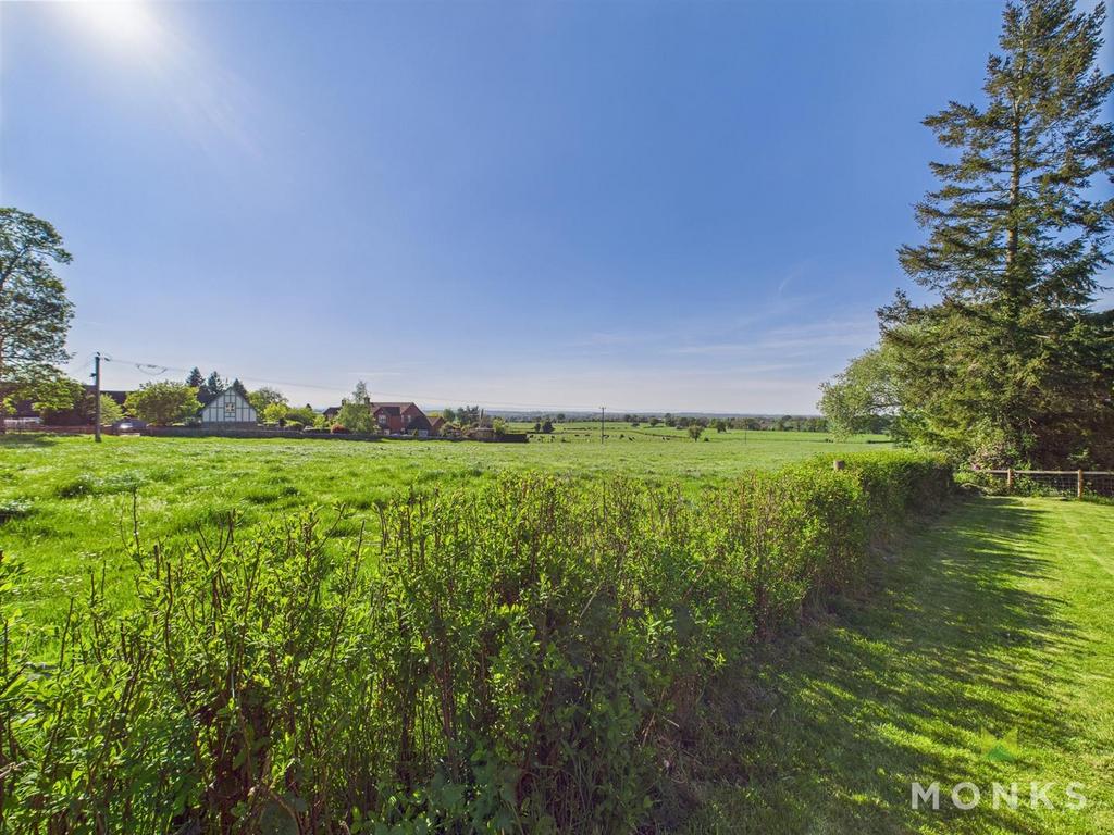 CAM01520 G0-PR0178-STILL003.jpg