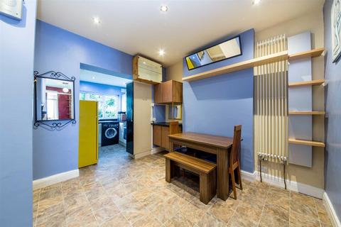 1 bedroom flat for sale, Torriano Avenue, Kentish Town, NW5