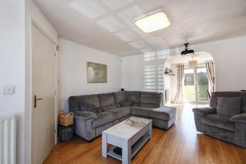 20 Marsh View, Gravesend, DA12 2LZ
